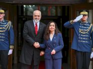 edi-rama:-kurre-s’kam-dashur-te-nderhyje-ne-politiken-e-kosoves,-me-eshte-dukur-qesharake-kur-kane-dashur-te-nderhyjne-ketu