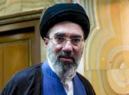 raportohet-se-lideri-i-ri-iranian-u-dergua-ne-moske-pas-plagosjes-ne-sulmin-ajror,-mediat-e-huaja:-transporti-i-mojtaba-khamenei-u-ofrua-nga-putin