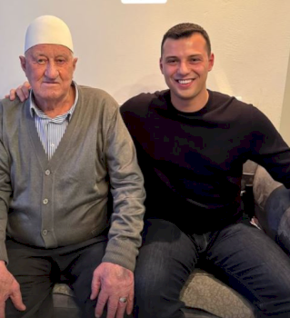 endrit-thaci-kujton-gjyshin-ne-1-vjetorin-e-vdekjes:-me-mungojne-keshillat-e-tua