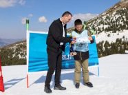 ministri-gashani-viziton-brezovicen-dhe-ndjek-nga-afer-aktivitetet-e-projektit-“drejt-malit”