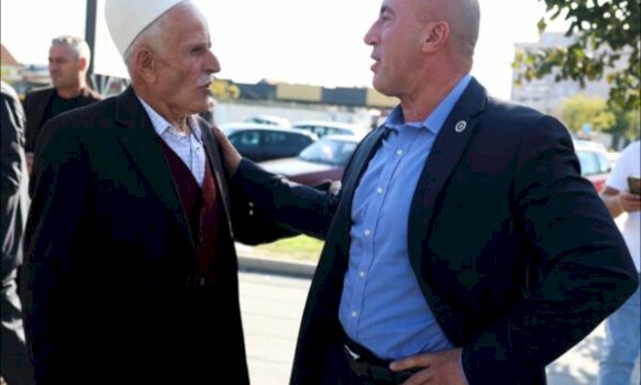 vdes-babai-i-deshmorit-ferit-curri