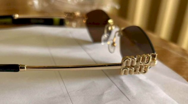 dogana-ndalon-syze-dielli-“gucci,-“porsche”-dhe-“miu-miu”