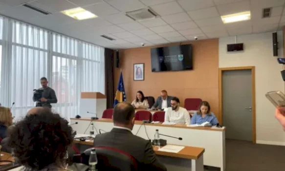 kuvendi-i-mitrovices-se-veriut-miraton-ndryshimet-ne-rregulloren-per-palestren-sportive,-prioritet-femijet-dhe-te-rinjte