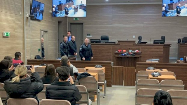 i-akuzuari-maksimoviq-ne-rastin-“banjska”-thote-se-fotografia-ku-ai-shihet-me-uniforme-u-realizua-me-2022