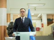 hyseni-reagon-per-stervitjet-ushtarake-prane-kufirit-te-kosoves:-shqetesuese-dhe-provokuese