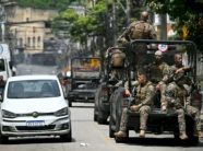 aksion-policor-ne-lagjen-e-varfer-te-rio-de-janeiro,-vriten-tete-persona