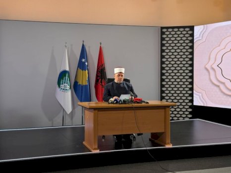 festa-e-bajramit,-ternava-uron-besimtaret:-gezimi-i-vertete-eshte-ai-qe-ndahet-me-te-tjeret