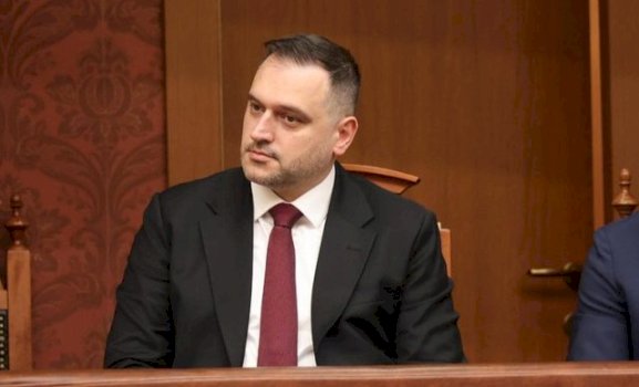 shqiperia-i-reagon-serbise-per-stervitjen-ne-bujanoc,-ministri-i-mbrojtjes:-sigurine-e-territoreve-shqiptare-e-garanton-nato