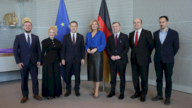 peleshi-ne-takim-me-presidenten-e-bundestagut:-gjermania-mbeshtet-anetaresimin-e-shqiperise-ne-be