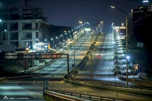 policia-njofton-per-mbylljen-e-nje-rruge-neser-ne-prishtine