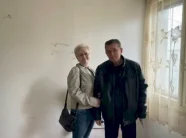 pas-36-viteve,-familja-bunjaku-rikthen-banesen-ne-veri-te-mitrovices-e-uzurpuar-nga-nje-serbe