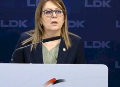 nafta-1.70,-inflacioni-6%,-cmimi-rrymes,-bajrami:-nje-qeveri-e-pergjegjshme-do-te-mblidhej-e-te-merrte-masa