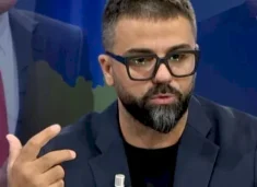 behrami-ambasadorit-gjerman:-kur-keni-kerkuar-llogaridhenie-nga-vuciqi-dhe-serbia?