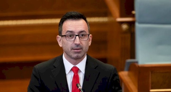 te-arrestuarit-per-dallavere-me-patente-shofere,-basha-njofton-se-u-prangos-edhe-ekzamineria-e-ministrise:-e-mirepresim-aksionin