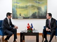 kurti-pret-ambasadorin-zviceran,-theksohet-partneriteti-dhe-mbeshtetja-e-zvicres-per-kosoven