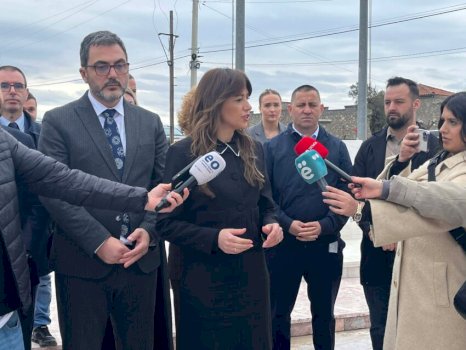 epopeja-e-dukagjinit,-haxhiu:-gllogjani-u-rrethua-me-qellimin-qe-te-shuhet-nje-vater-e-rezistences-sone