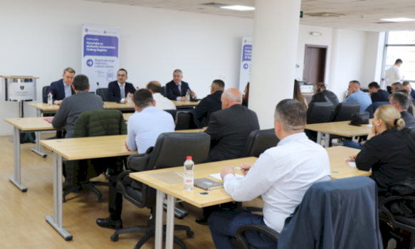 zbatimi-i-ligjit-per-te-huajt-dhe-ligjit-per-automjete,-arc-mban-nje-takim-koordinues-me-perfaqesues-komunale-te-gjendjes-civile