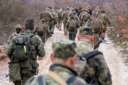 rritja-e-gatishmerise-operacionale,-kfor-zhvillon-marshime-te-veshtira-malore