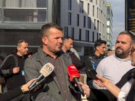 punetoret-e-“prishtina-parkingut”-protestojne-per-te-treten-here