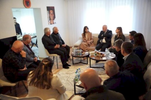 haxhiu-kujton-mon-balajn-ne-46-vjetorin-e-lindjes:-emer-qe-mbetet-me-respekt-per-sakrificen-dhe-atdhedashurine