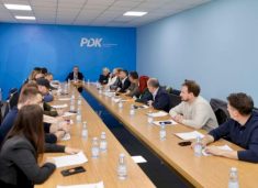 pdk-ja-respekton-vendimin-e-kushtetueses,-kryesia-dhe-deputetet-e-saj-mblidhen-neser