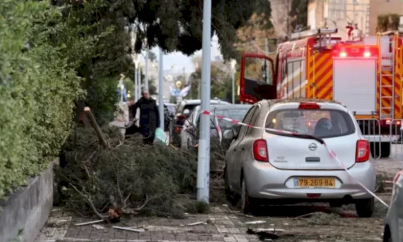 nje-i-vrare-dhe-25-te-tjere-ne-spital-pas-sulmit-me-raketa-ne-veri-te-izraelit