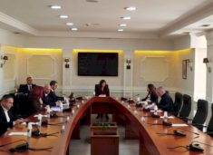 te-henen-mblidhet-kryesia-e-kuvendit