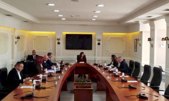 te-henen-mblidhet-kryesia-e-kuvendit