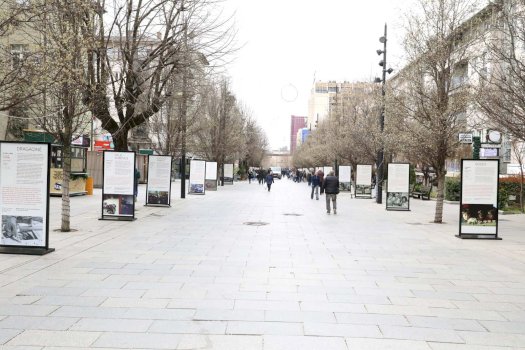 ekspozita-e-kontestuar:-pos-masakres-se-dubraves,-pasaktesi-kane-edhe-ajo-e-mejes-dhe-e-krushes