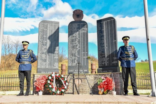 osmani:-masakra-e-izbices-mbetet-thirrje-qe-drejtesia-te-mos-vonoje