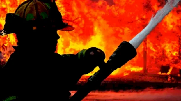 nje-shtepi-ne-gjakove-perfshihet-nga-zjarri,-arrestohet-i-dyshuari