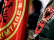 protesta-per-shkak-te-ekspozites-se-shkelzen-gashit-–-keto-jane-pankartat-qe-ovl-do-t’i-perdore-neser