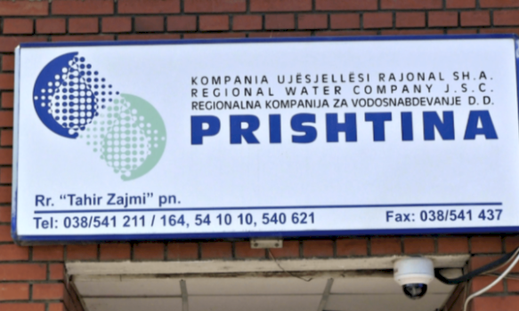 kru-“prishtina”-i-kunderpergjigjet-drejtorit-te-perparim-rames,-thote-se-fajin-e-paten-ndertuesit-e-jo-ujesjellesi