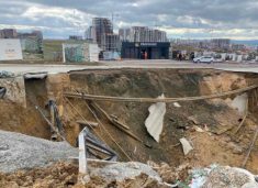 shembja-e-rruges-ne-prishtine-intervistohet-pronari-i-nje-kompanie,-rasti-iniciohet-si-shkaktim-i-rrezikut-te-pergjithshem