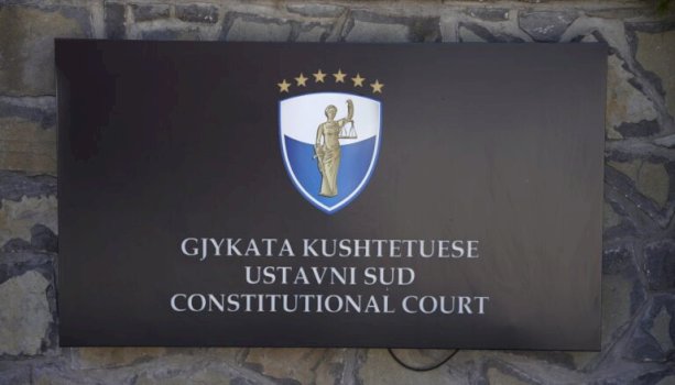 kushtetuesja-rrezon-kerkesen-e-albulena-haxhiut-dhe-9-te-deputeteve-tjere-per-proceduren-e-zgjedhjes-se-presidentit