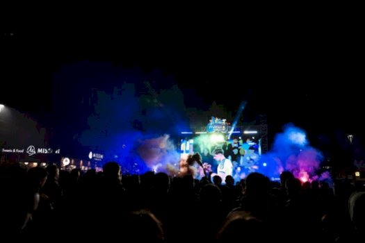 ndeshja-historike-per-boteror-transmetohet-ne-tri-ekrane-gjigante-ne-prishtine