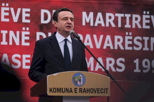 kryeministri-kurti-nga-pastaseli:-do-te-kerkojme-drejtesi-ne-nje-kosove-ku-krimet-nuk-harrohen