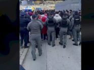 nuk-kishin-bileta,-policia-nuk-i-lejon-tifozet-turq-te-hyjne-ne-“fadil-vokrri”