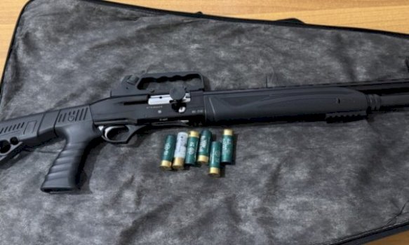 konfiskohen-dy-arme-zjarri-per-sulm-dhe-kanosje-ne-kacanik