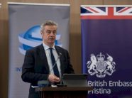 ambasadori-britanik:-bravo-kosova,-heres-tjeter-do-te-shkoni-nje-hap-tutje-–-shihemi-ne-boterorin-2030