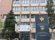 festat-e-prillit,-tri-dite-pushim-shtese-per-punetoret-e-shtetit-kete-muaj