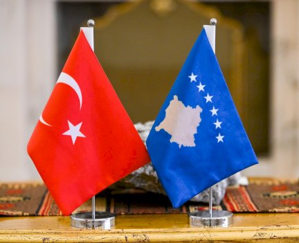 “nje-turk-nuk-ka-mik-pervec-nje-turku-tjeter”-–-mbrojtesi-i-kombetares-se-turqise-reagon-pas-fishkellimave-nga-tifozet-e-kosoves