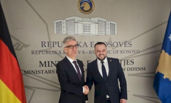 ambasadori-gjerman-takohet-me-maqedoncin,-permend-ndihme-3-milioneshe-nga-gjermania-per-5-projekte-per-fsk-ne