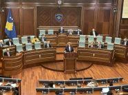 cmimet-e-derivateve-te-naftes,-hajdari:-qeveria-ka-nderhyre-aty-ku-duhej,-propozimi-i-opozites-per-tvsh-ne-dhe-akcizen-pa-plan-konkret