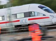 gjermani:-20-vjecari-ndez-fishekzjarre-ne-tren,-12-te-lenduar