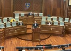 murati-thote-se-se-rritja-ekonomike-nen-4-%-ndodhi-per-shkak-te-ngercit-politik,-jo-deshtimeve-te-qeverise