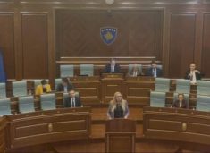 deputetja-e-aak-se,-time-kadrijaj-ironizoi-deputeten-e-lvv-se