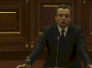 kurti-kerkon-‘falenderim-e-mirenjohje’’-nga-deputetet-per-raportimin-ne-kuvend:-kryetaret-e-partive-tuaja-s’jane-ketu,-une-po