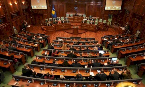 rezoluta-e-ldk-per-derivatet-e-naftes-nuk-hidhet-ne-votim-per-shkak-te-mungeses-se-deputeteve-–-shtyhet-per-seancen-tjeter