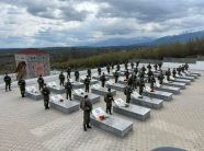 pas-stervitjes,-ushtaraket-e-fsk-se-nderojne-deshmoret-e-istogut-tek-memoriali